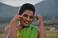 Shruthi Raj Photos
